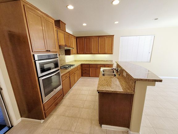 4th image of 2097 Catalpa Way