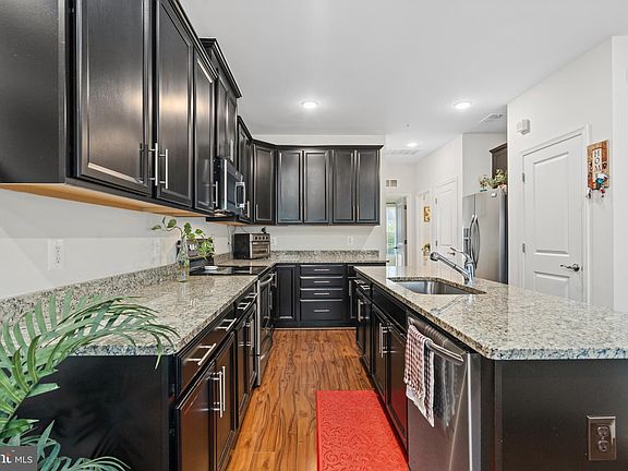 4th image of 13948 Hollow Wind Way Unit 201