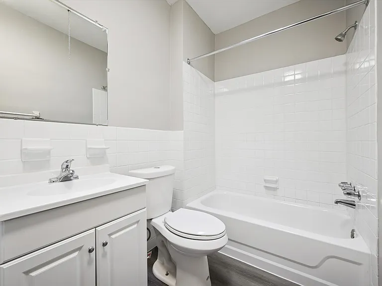 2 bedroom apartment
