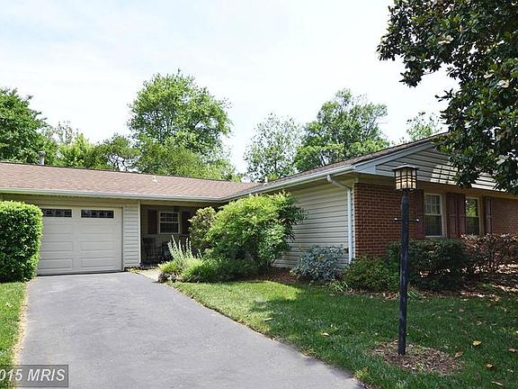 2nd image of 13222 Pearsall Ln