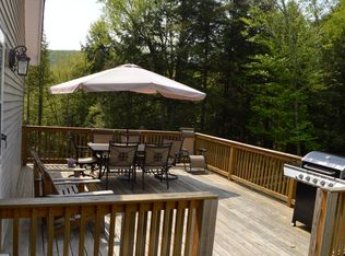 569 Boardman Loop, Wardsboro, VT 05355