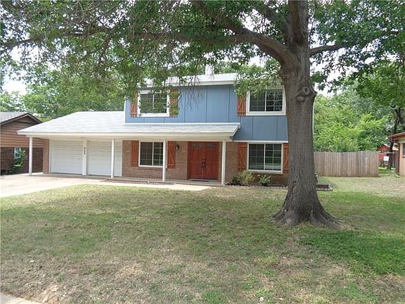 4th image of 909 Charleston Dr