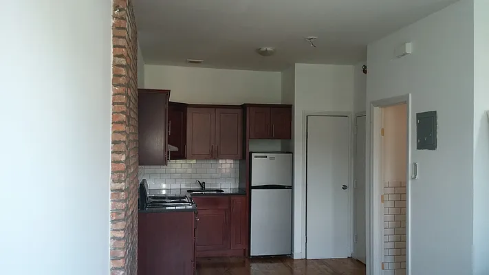 Rented by Obiajula Ugbomah, LREB | media 9