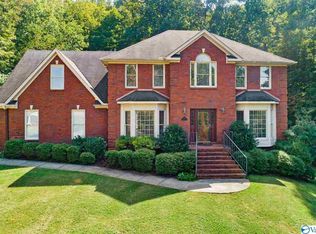 2404 Oakwood Ave NE, Huntsville, AL 35811