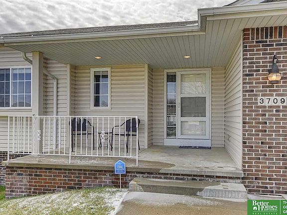 3rd image of 3709 Helwig Ave