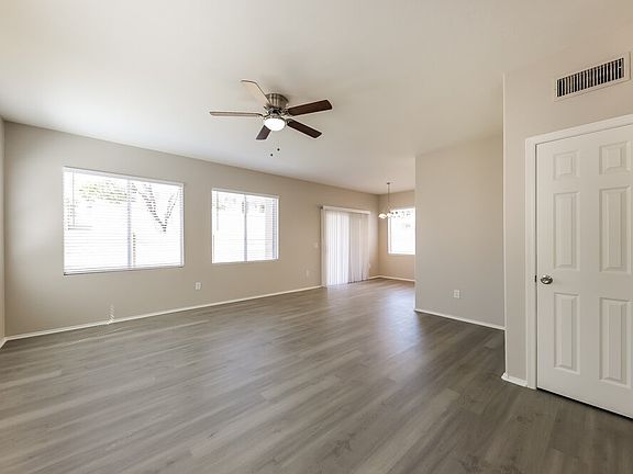 4th image of 34928 N 31st Ave