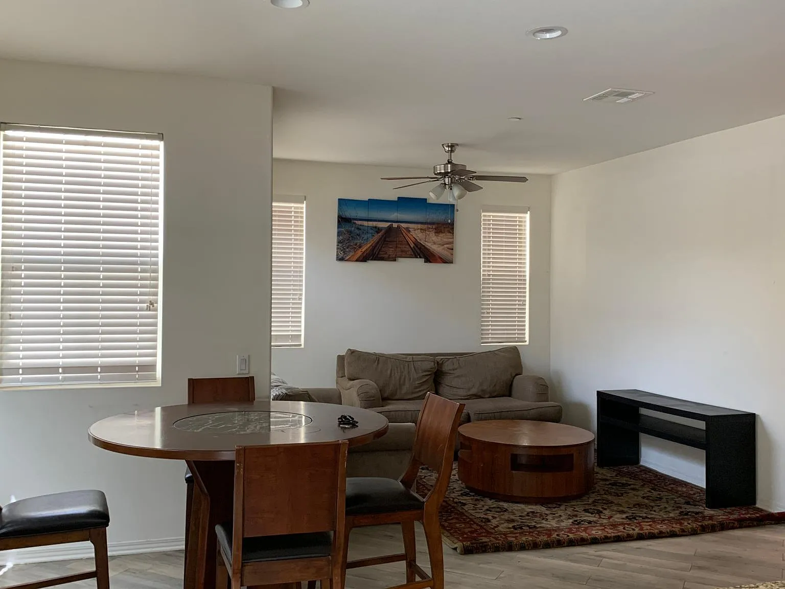 4 bed, 2180 sqft, $3,600 — Photo 4