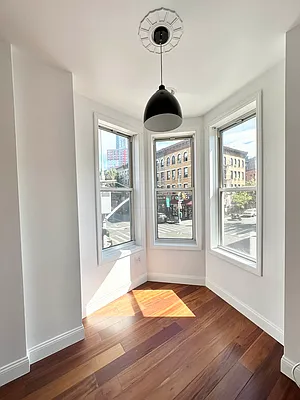 Rented by Camelot Realty Group | media 2