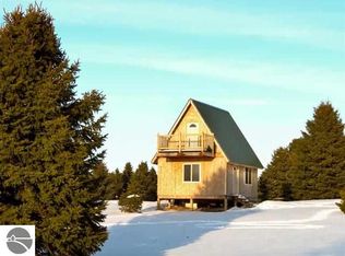 1 Litzen Rd, Copemish, MI 49625