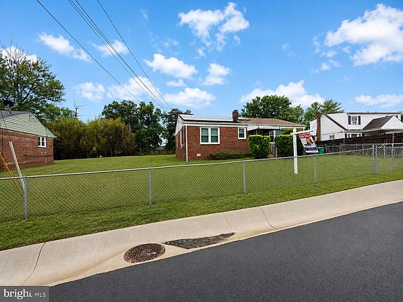 2nd image of 8107 Jordan Park Blvd