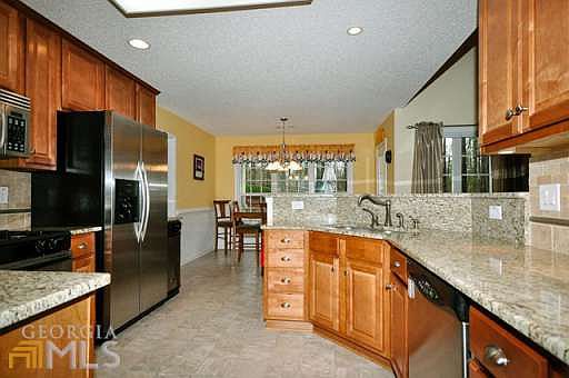 5th image of 162 Brittany Ln