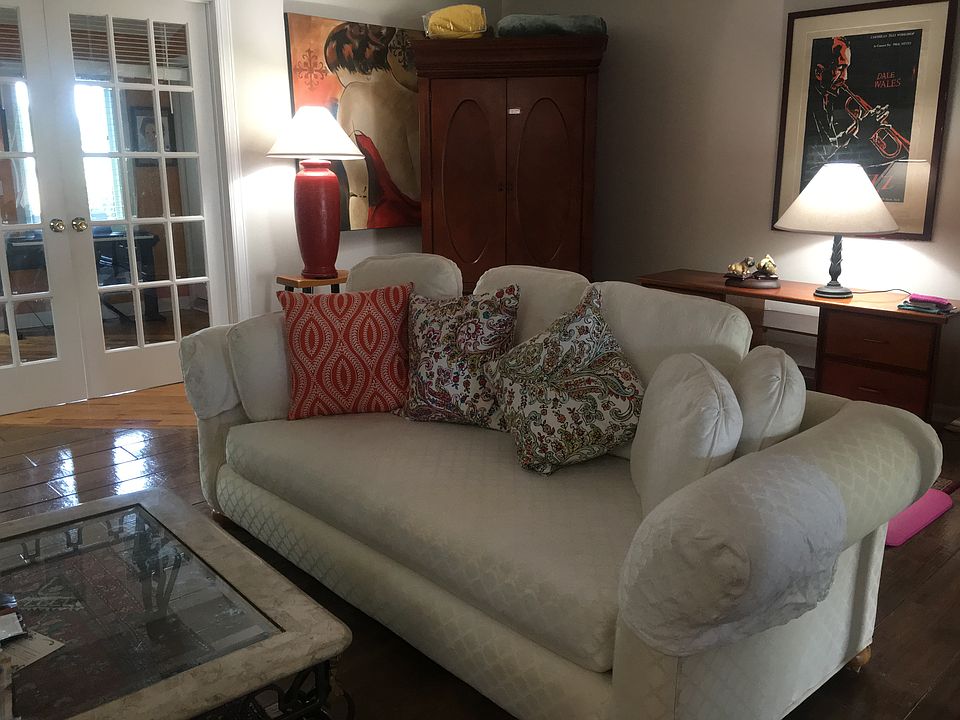 Living Room Newly Painted