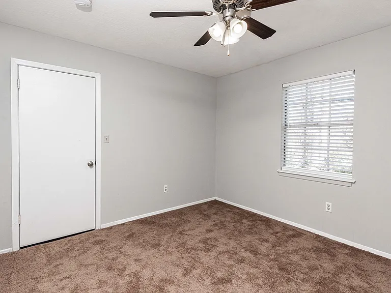 6264 Highway 49 #D102 — Photo 8