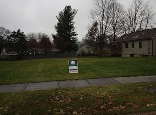 1429 Laurel Ave SE, Grand Rapids, MI 49506