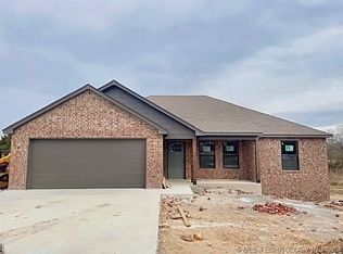 1920 N Sunset Strip, Tahlequah, OK 74464