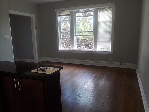 5th image of 7531 N Rogers Ave APT 3