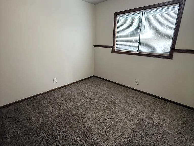 640 N 26th St #2 — Photo 11