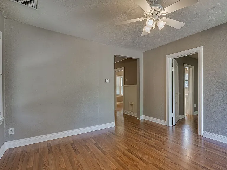 917 Fay Ave — Photo 4
