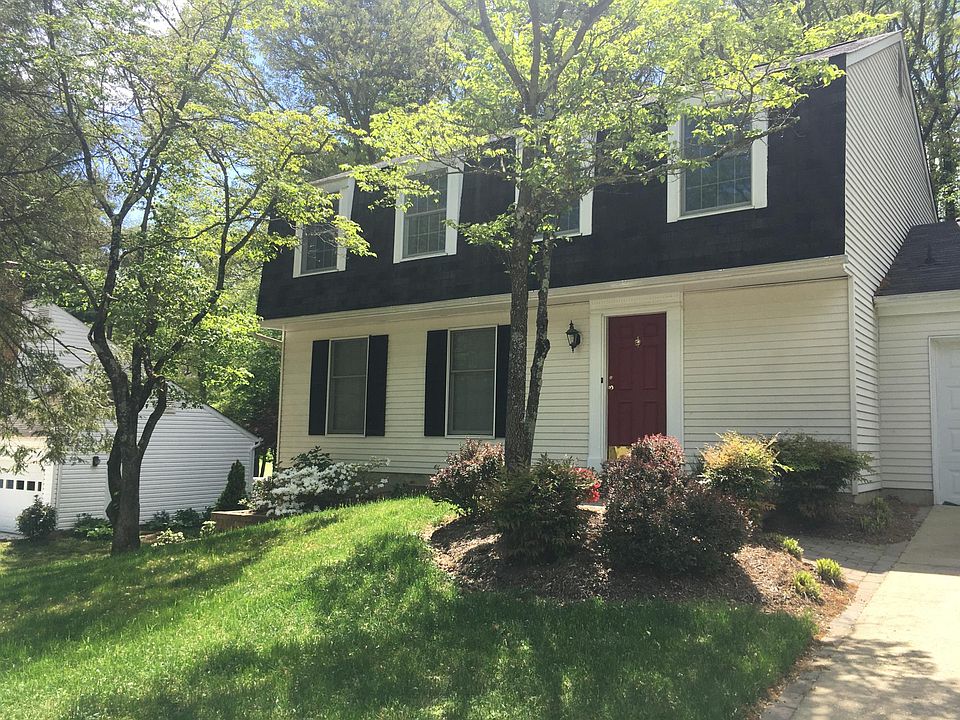 1st image of 634 Bay Green Dr