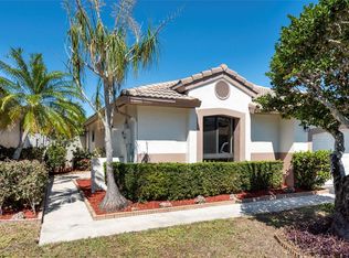 14861 Newcastle Ln, Davie, FL 33331