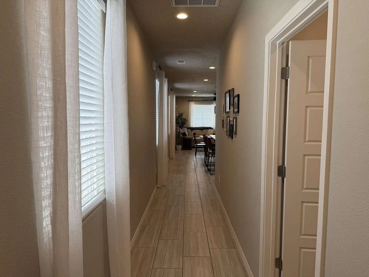 3 bed, 2.0 bath, 1519 sqft, $2,400 — Photo 4