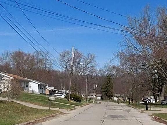 5th image of 314 Diane St