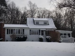 27 Beth Ave, Leominster, MA 01453