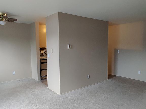 5th image of 5711 122nd Pl SE APT 218