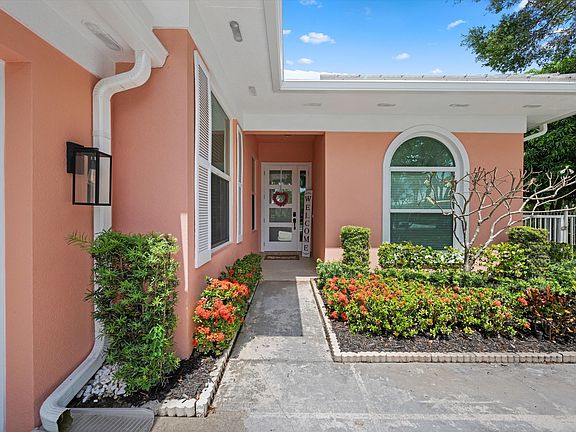 3rd image of 8488 Beaconhill Road