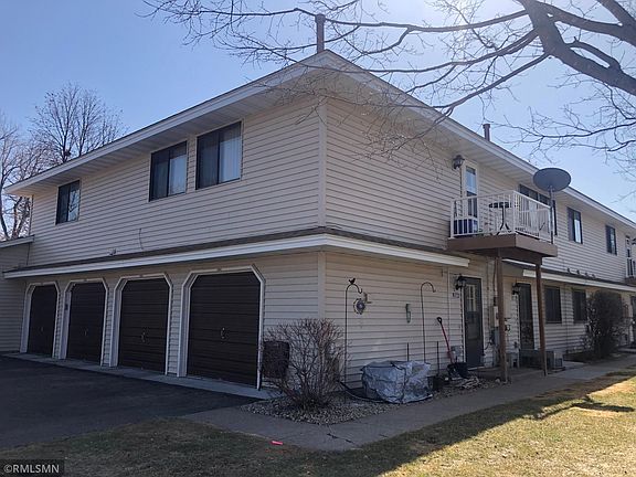 2nd image of 2504 Brookdale Ln
