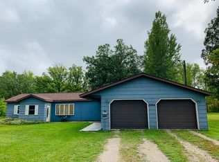 33928 303rd St, Roseau, MN 56751