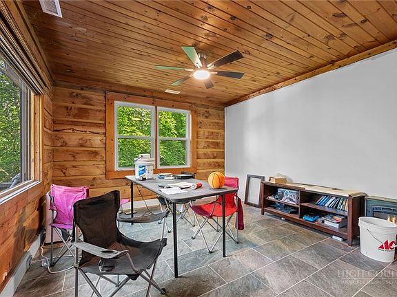 15th image of 2020 Castle Ford Road