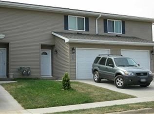 1980 Golden Eagle Dr, Dubuque, IA 52001