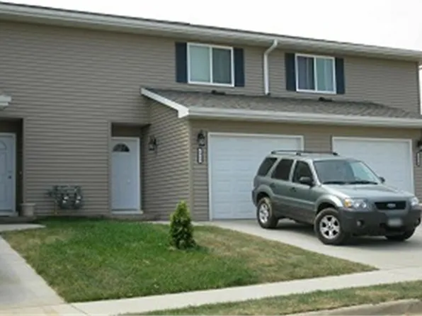 1980 Golden Eagle Dr, Dubuque, IA 52001