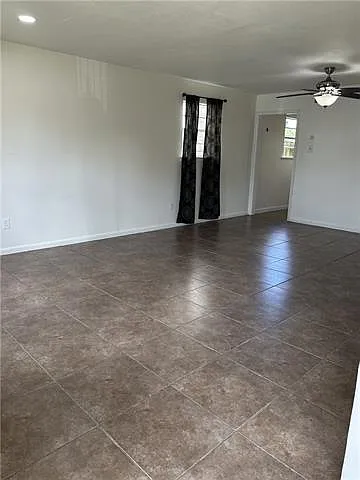 3000 Americus St — Photo 3