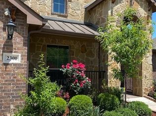 2301 Los Olivos Ln, Fort Worth, TX 76131