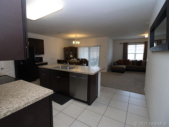 3rd image of 414 Pink Coral Ln