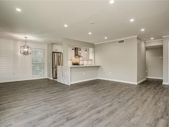 3rd image of 6046 Birchbrook Dr APT 238