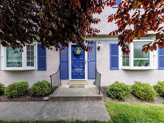 3rd image of 1142 Shady Hill Dr