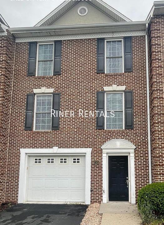 1st image of 1933 Buttonwood Ct