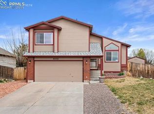 6840 Fountain Ridge Cir, Fountain, CO 80817