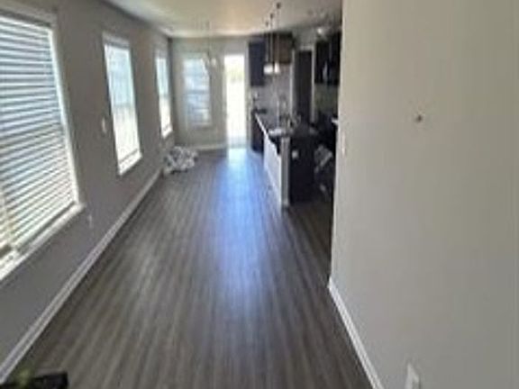 5th image of 522 Carter Grove Rd
