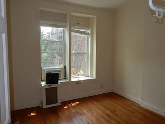 Rented by Aimee Grodanz, LREB