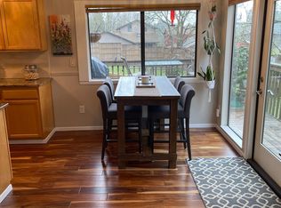 15253 SW Barcelona Ct, Beaverton, OR 97007