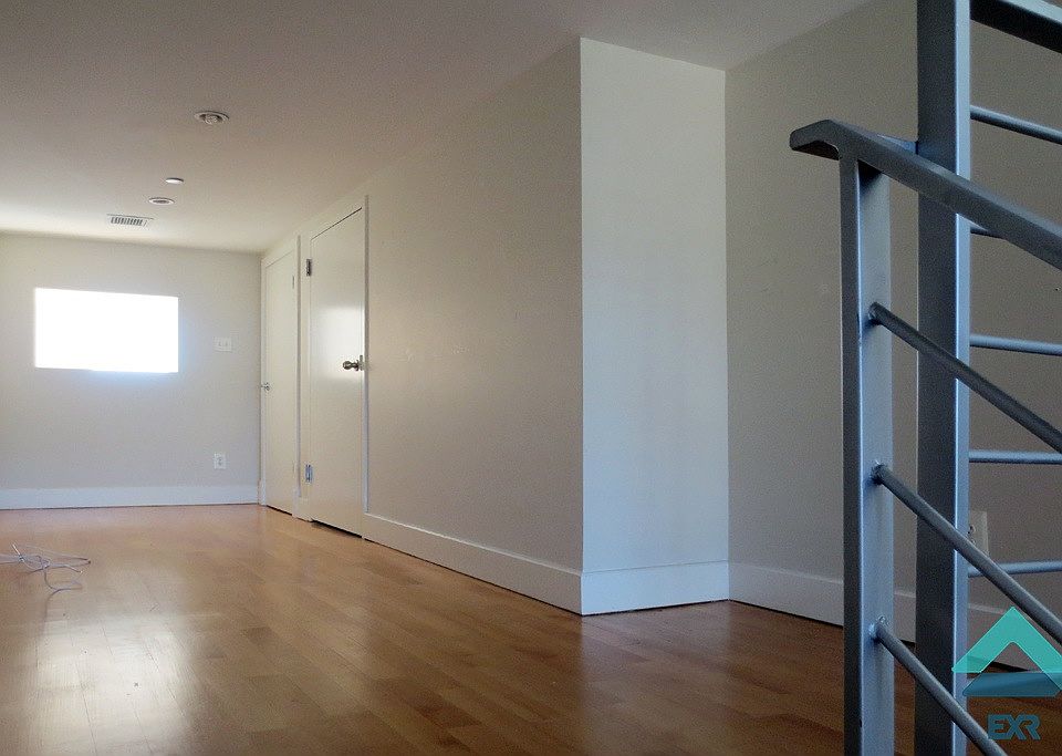 1st image of 164 Scholes St APT 04B
