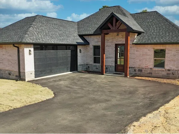 215 County Road 4323, Pittsburg, TX 75686