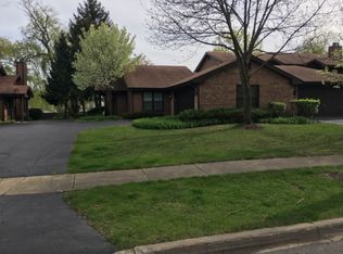 147 Indian Boundary Dr, Westmont, IL