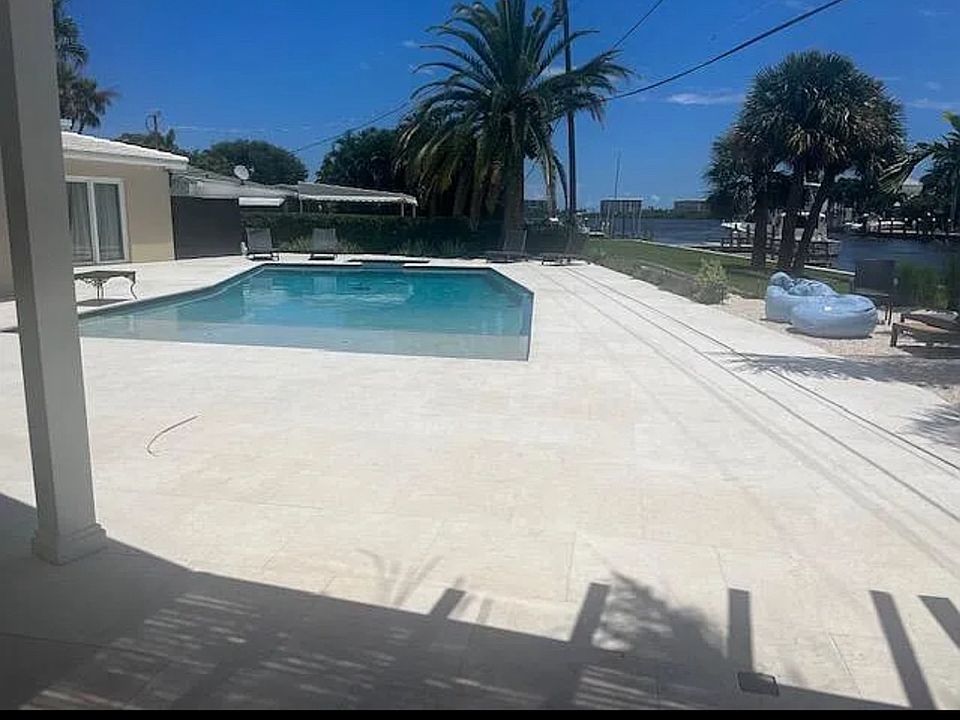 1st image of 134 Arlington Pl
