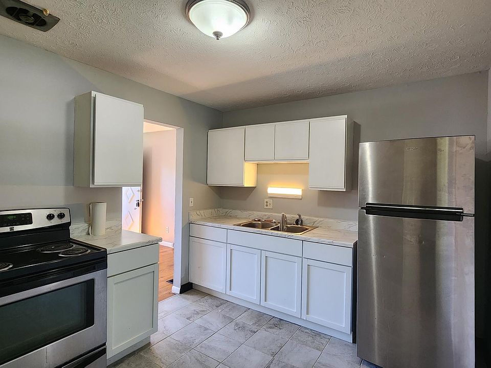 1st image of 480 Pittsfield Dr #480