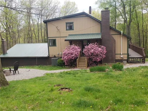 135 Ikeytown Ln, Parker, PA 16049